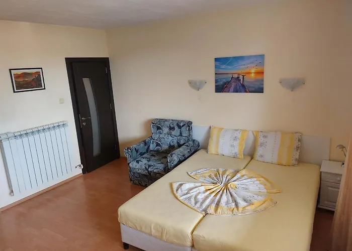 Primorski Briz Πανσιόν